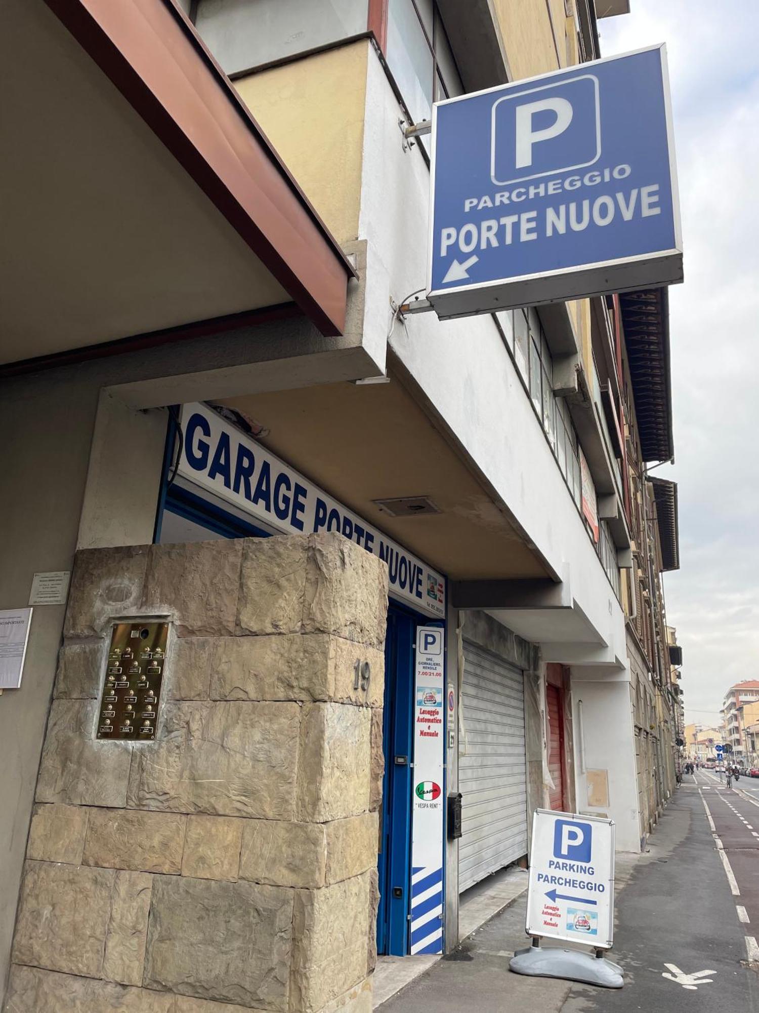 Designer In Firenze